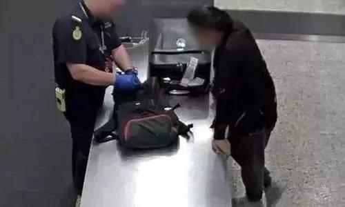 带钱过海关会被没收吗,过海关被带进小黑屋