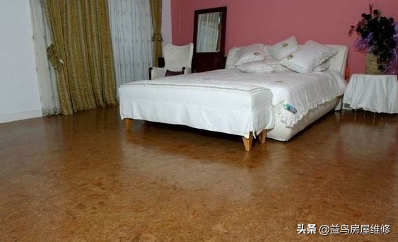 木地板踩上去总是有鞋印,木地板鞋印为什么拖不干净