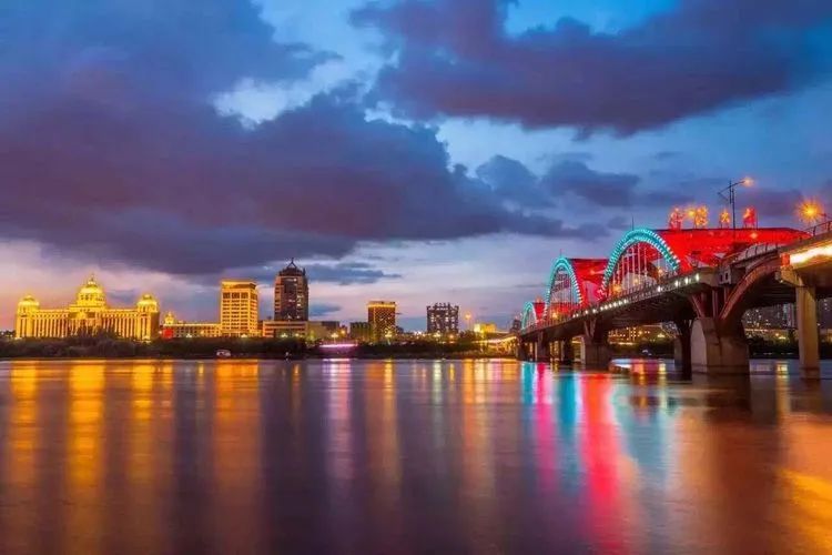 人生就像养多肉一样,人生如同养多肉时间不会怠慢