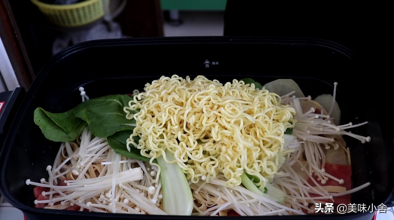 方便面不要番茄怎么做才好吃,方便面不用锅做的正确吃法