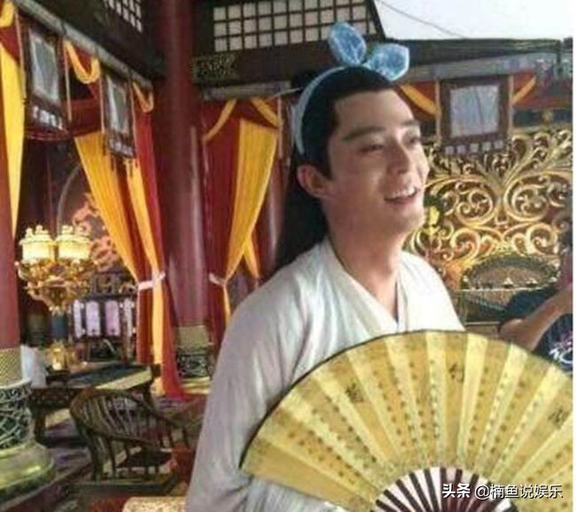 明星片场最真实的样子，钟汉良好认真，高圆圆何润东成恶搞达人