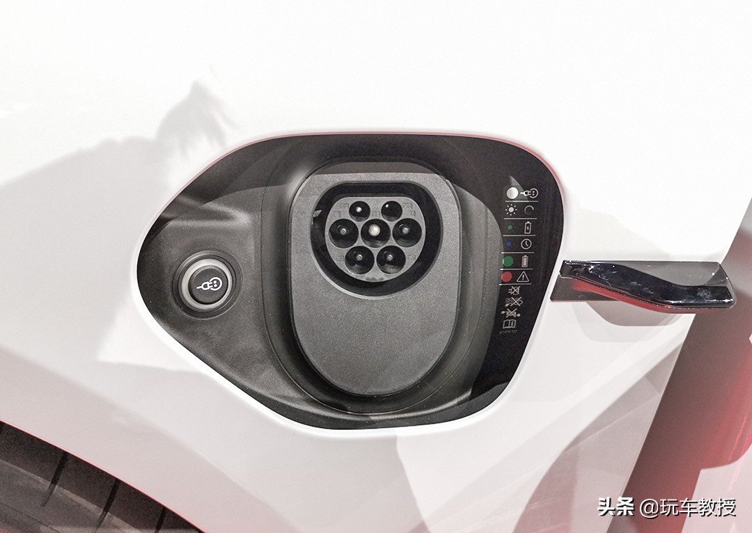 taycan保时捷让超跑进入电动时代,保时捷电动taycan4s报价