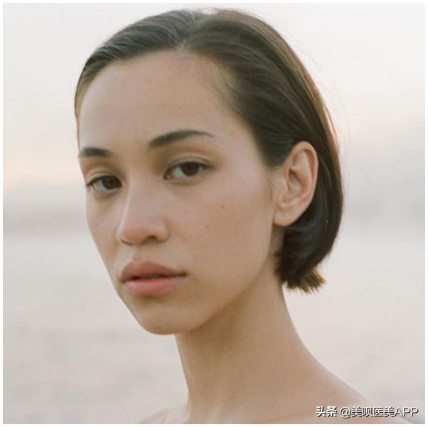 凸嘴女孩的发型侧面好看,水原希子是什么脸型