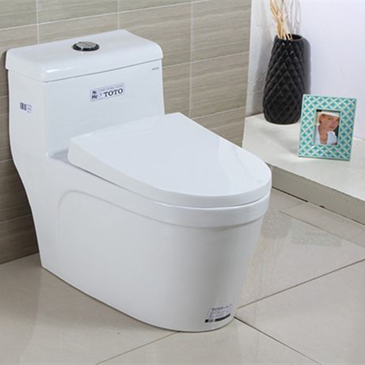 卫生间反味儿什么原因,卫生间潮湿不通风有异味