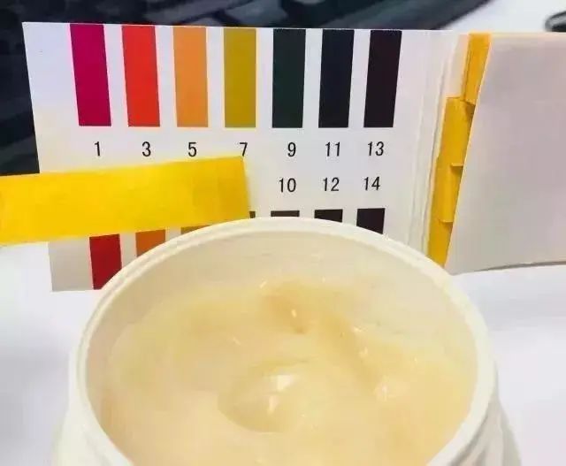 林允打的眼周水光针是什么,林允怎么那么有钱