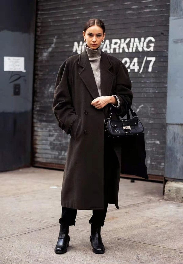 上宽下窄显瘦吗,上宽下窄穿法就是显瘦