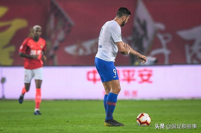 塔利斯卡远射巴黎,塔利斯卡踢野球视频