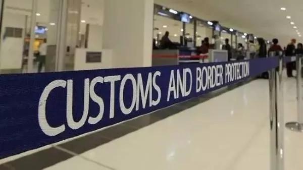 带钱过海关会被没收吗,过海关被带进小黑屋