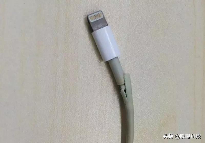 去苹果店买的iphone会不会是假的,新买的iphone关注哪些细节