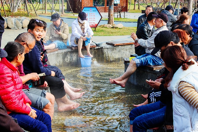 汤山温泉度假好去处,汤山有免费温泉泡脚吗