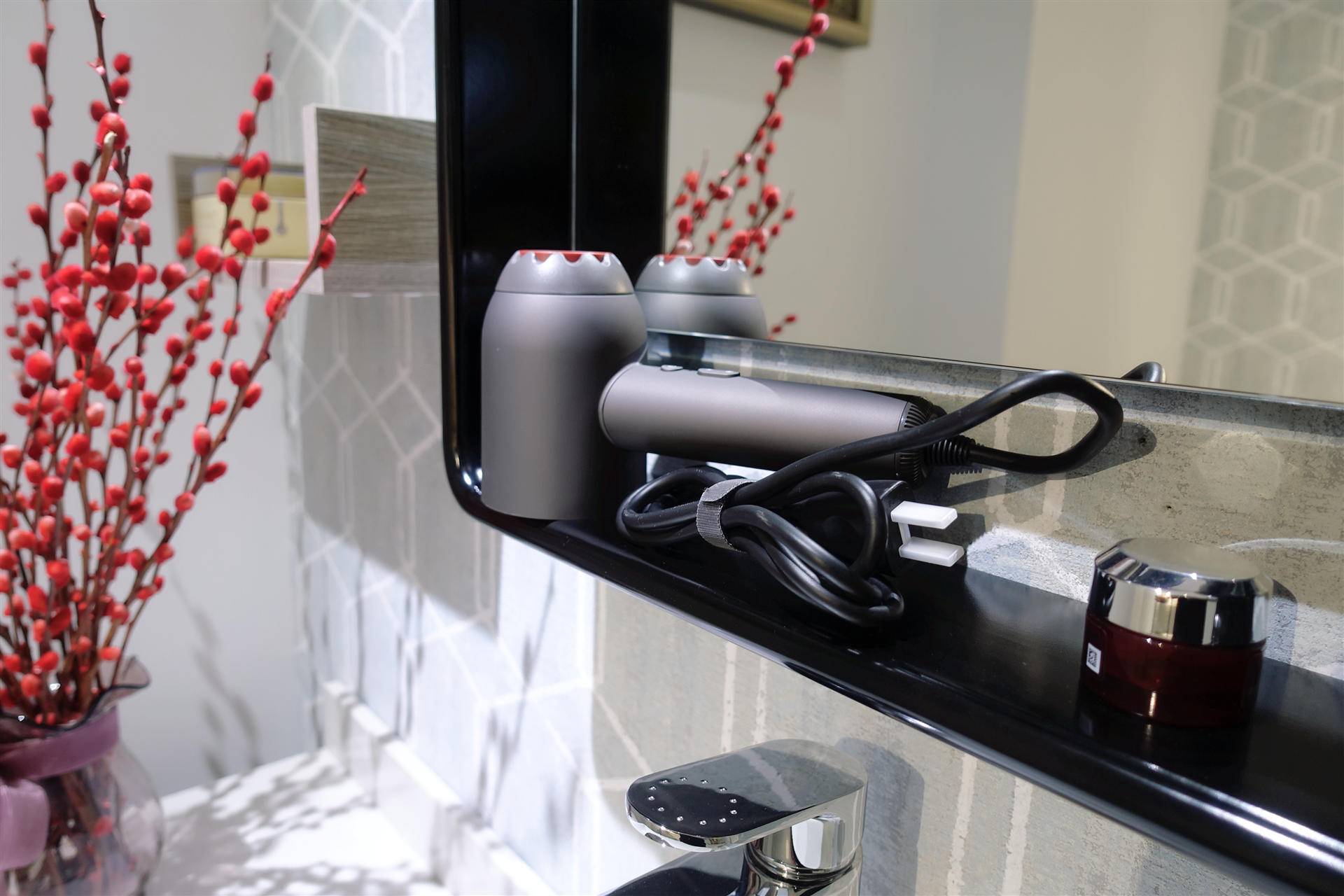 哪款负离子速干吹风机不伤头发,负离子吹风机对毛躁头发有用吗