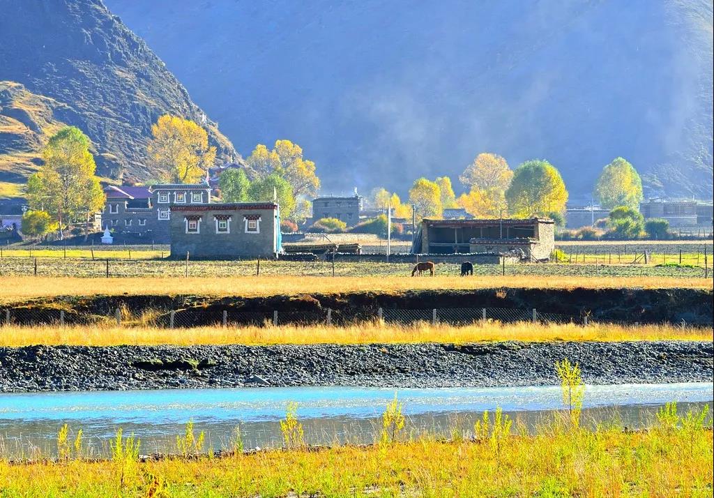 一个被上帝偏爱的地方,一个被上帝遗弃的城市