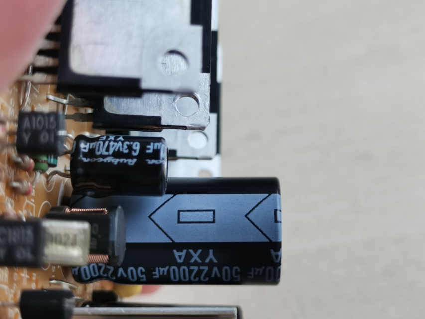 epson打印机电源开关在哪里,epson打印机电源键一直闪烁