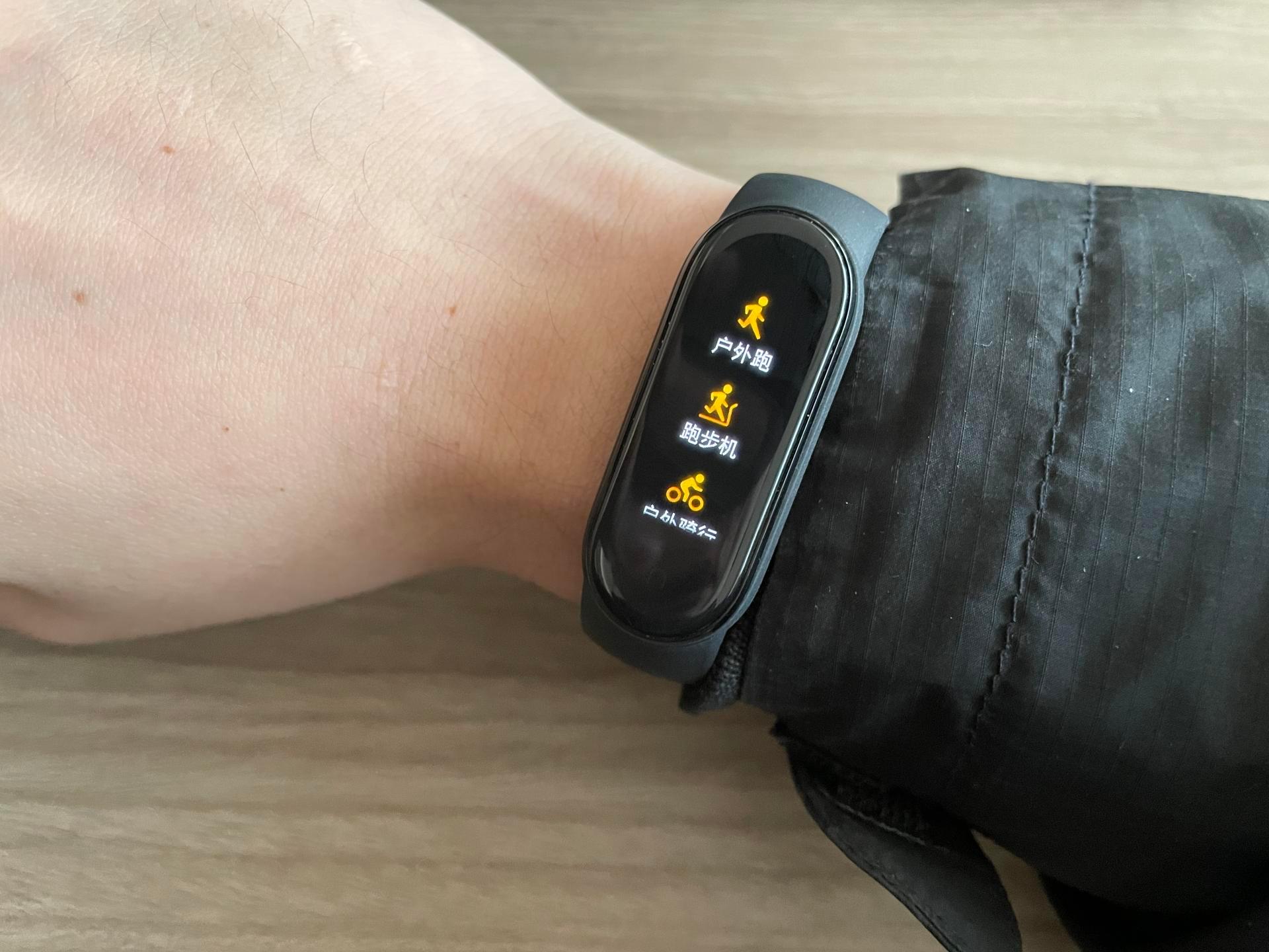 小米手环6测评有什么功能,redmiwatch2和小米手环6选哪个