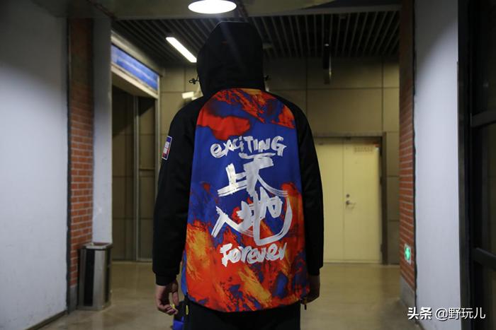 运动服饰新潮流,谁说运动上衣穿不出高定感