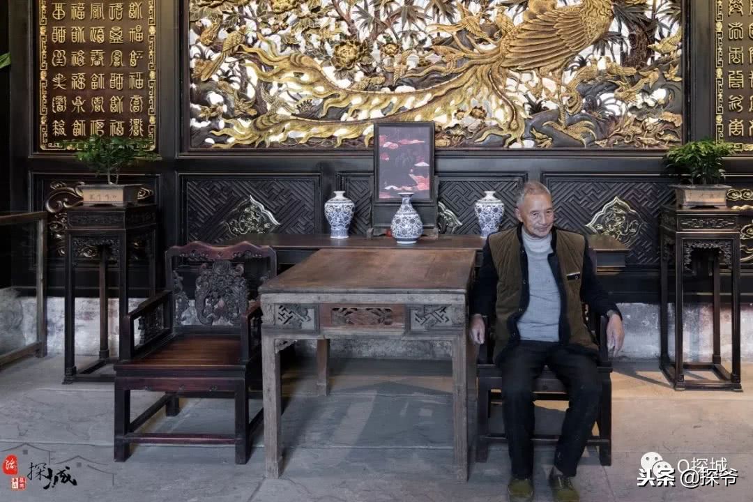 重庆小故宫红墙,重庆魔鬼山城一日游