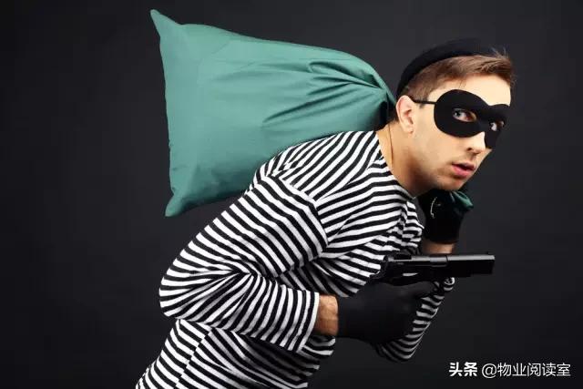 年关将至小偷疯狂大家关注防范,过年赶集提防小偷需要关注这几点