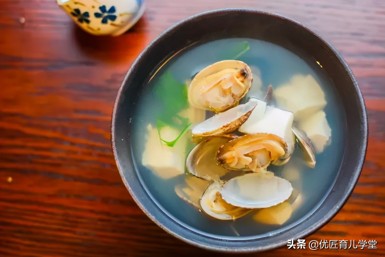 阴天的时候奶水少怎么办,六天奶水少怎么办