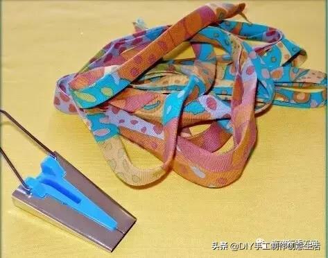 布艺拼布一定用得上的包边条教程，用一块布做一整条包边条，好省
