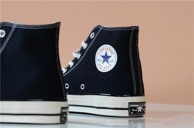 从哪些简单的地方分辨匡威真假,如何一招分辨匡威真假