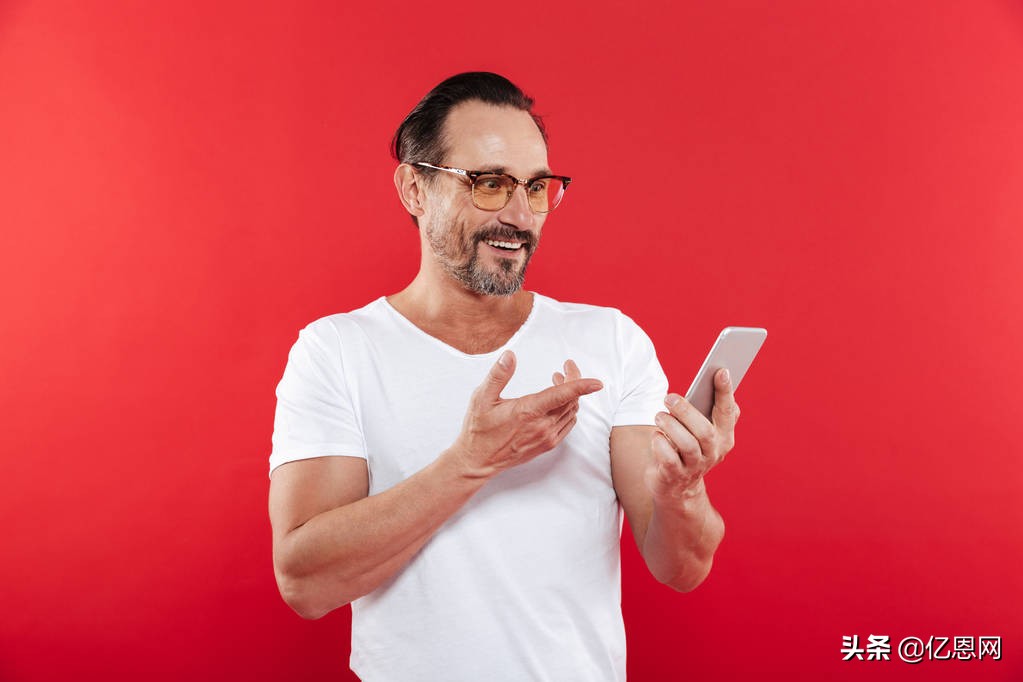 商家在商品介绍页面标注的字太小,商家商品说明标注位置不明显