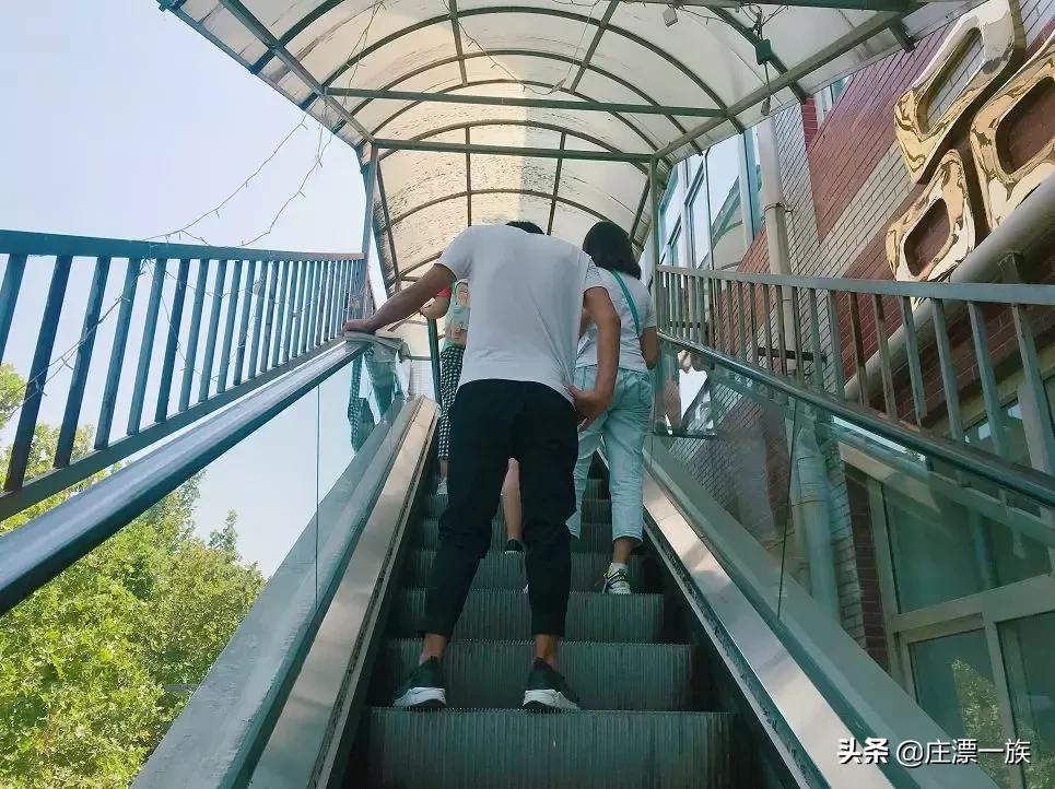 朝气蓬勃的石家庄学院来了，请多多指教