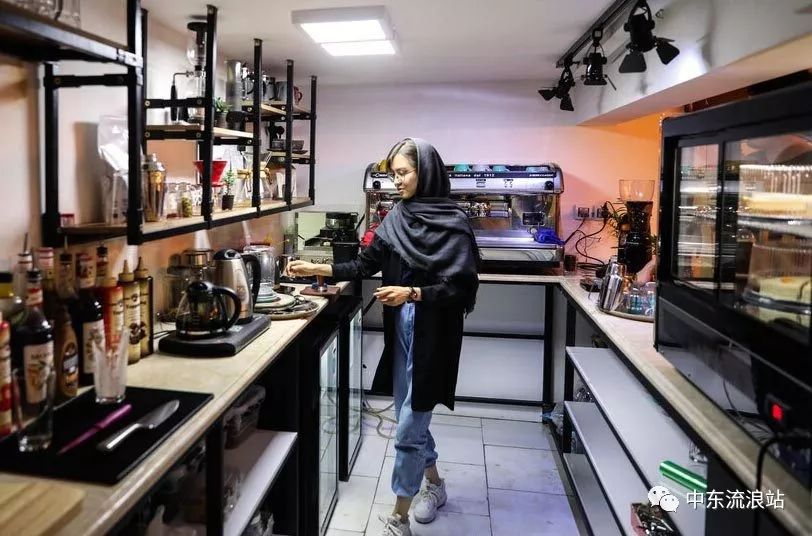 伊朗首都德黑兰开咖啡厅,伊朗德黑兰开咖啡馆
