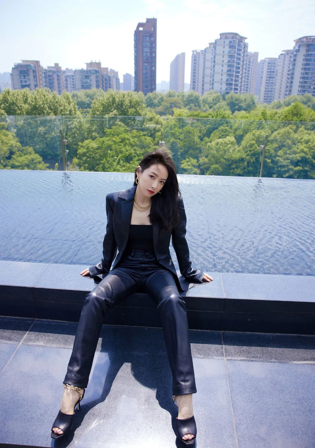 今年的时髦高跟鞋,今年时尚的高跟鞋品牌叫什么