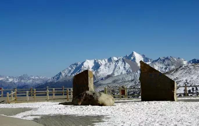 黄龙，不见则已，一见钟情