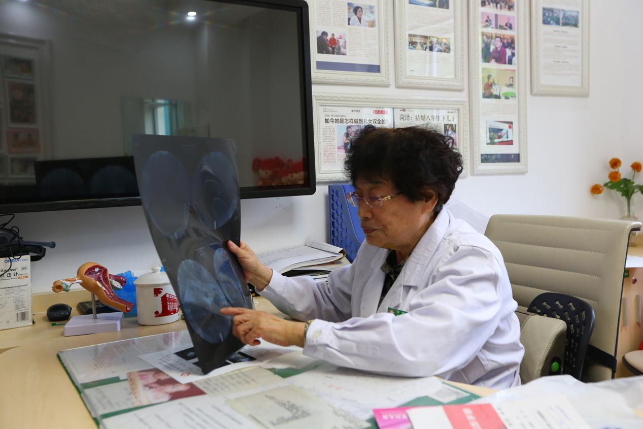 多病缠身又遭遇不孕，日照女子去医院也被拒绝，主任：我来帮你