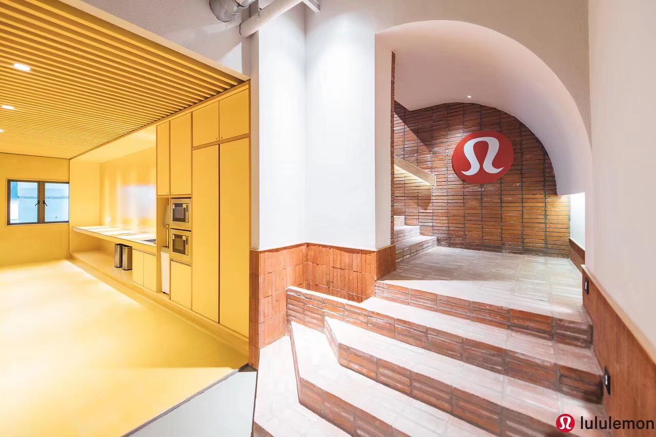 SIA速递|年薪多少万才能实现lululemon自由？