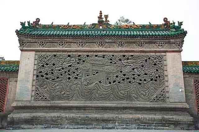 进门就是一堵墙的房子好吗,为什么宅院进门有一堵墙