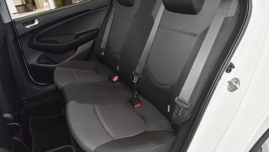 北京现代瑞纳1.4手动落地价明细,现代瑞纳2014款1.4l手动时尚型gs