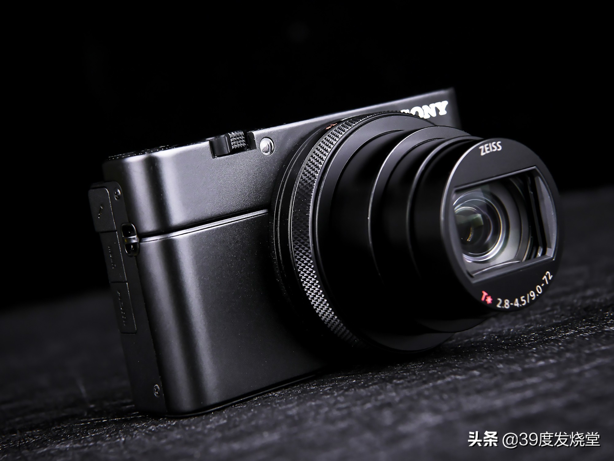 索尼黑卡7评测升级2.0系统,索尼黑卡7有超广角镜头吗