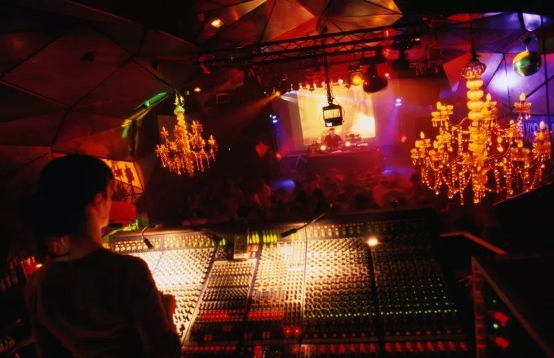 4分钟游欧洲攻略 (4分钟游欧洲全攻略)