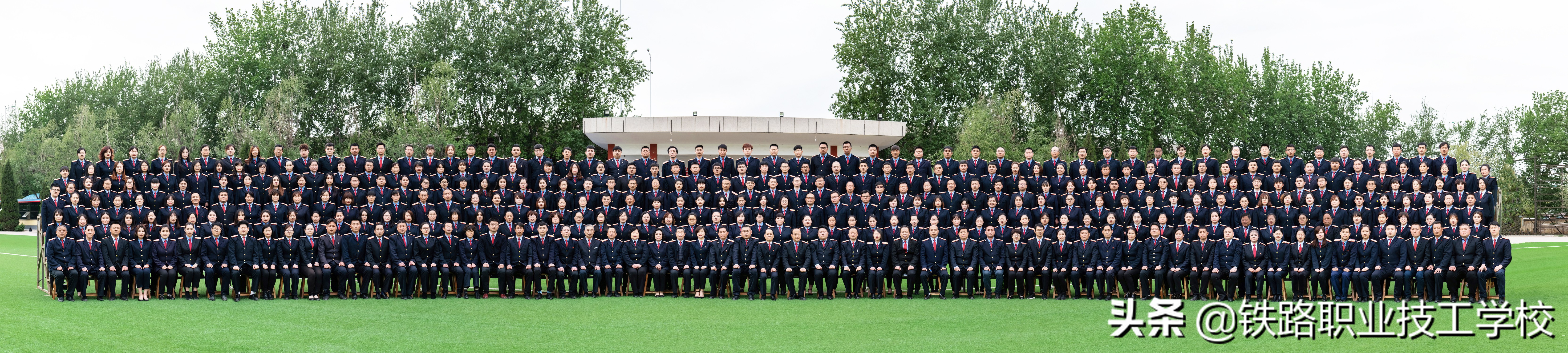 石家庄铁路学院和石家庄铁道学院,石家庄哪个铁路职业学校好
