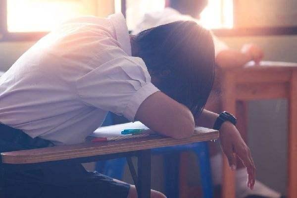 英语四级没过拿不到学位证,英语四级没过拿不到学位