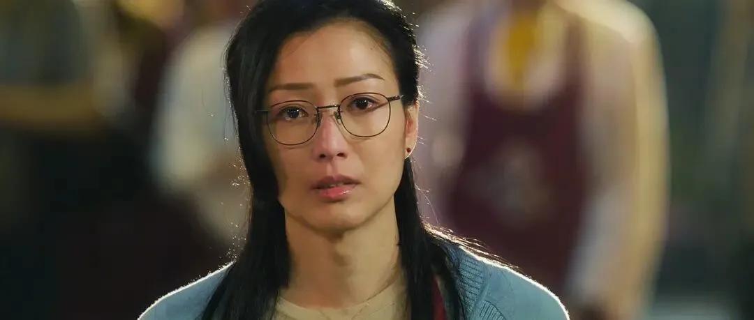 郑秀文高山低谷,郑秀文的霸气