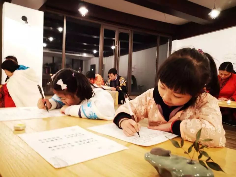 清凉寨丨“枫”景尚好，年会火热预定中！