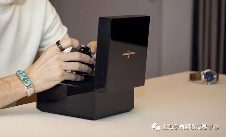 万国男表沛纳海,沛纳海手表和万国哪个好