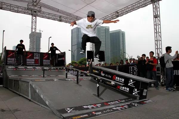 涓轰簡姊︽兂绂诲闂崱,涓轰簡姊︽兂绂讳埂鍒涗笟