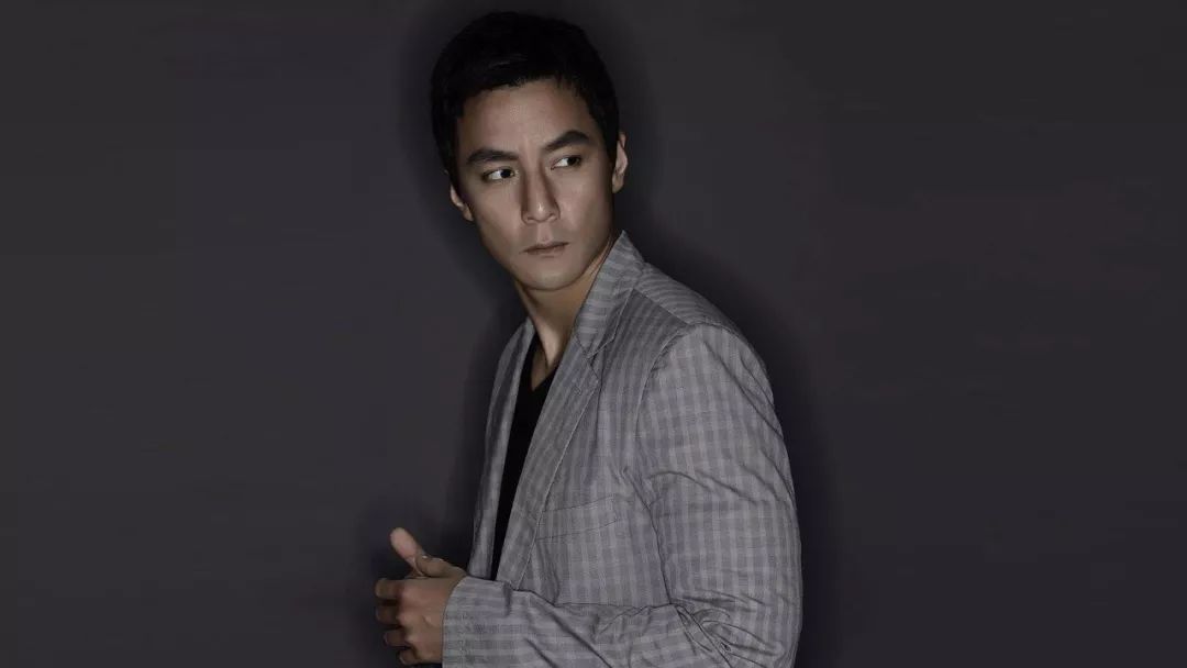 21款白色捷豹xel试驾视频讲解,捷豹xel200ps青春运动版试驾