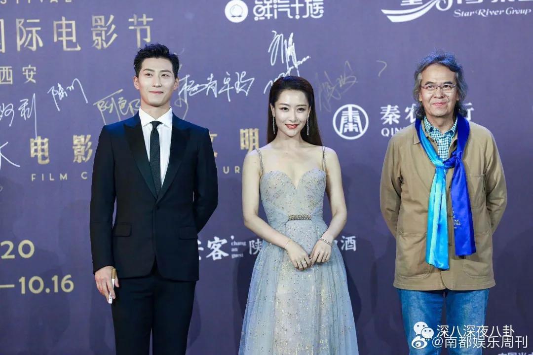 巩俐穿的皮衣,巩俐穿香奈儿