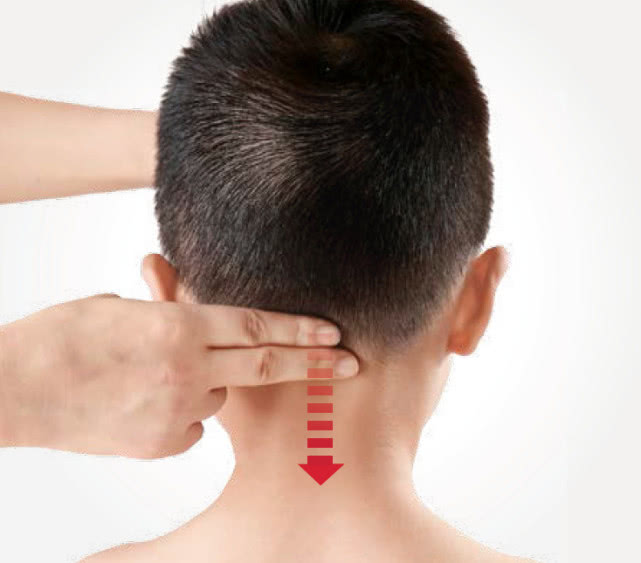 宝宝积食呕吐怎么吃,小孩吃多了积食呕吐最有效方法