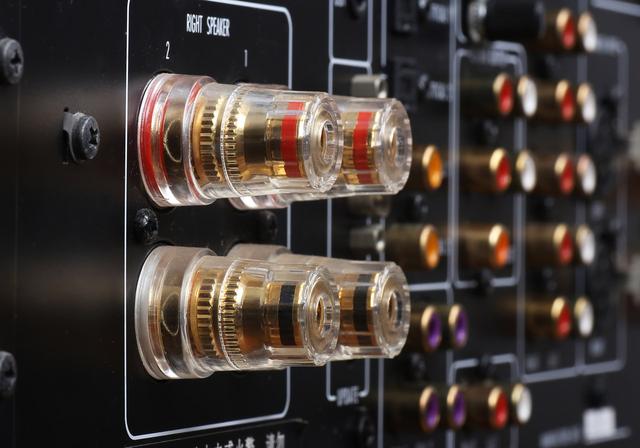 哈曼卡顿的旗舰功放有哪些,不走寻常路的奇葩