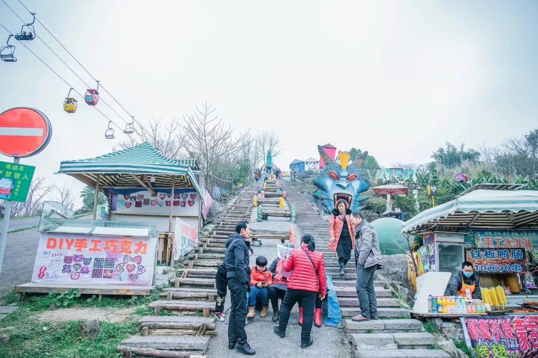 重庆洋人街搬走了哪里好玩一点,重庆洋人街游乐场搬到哪去了