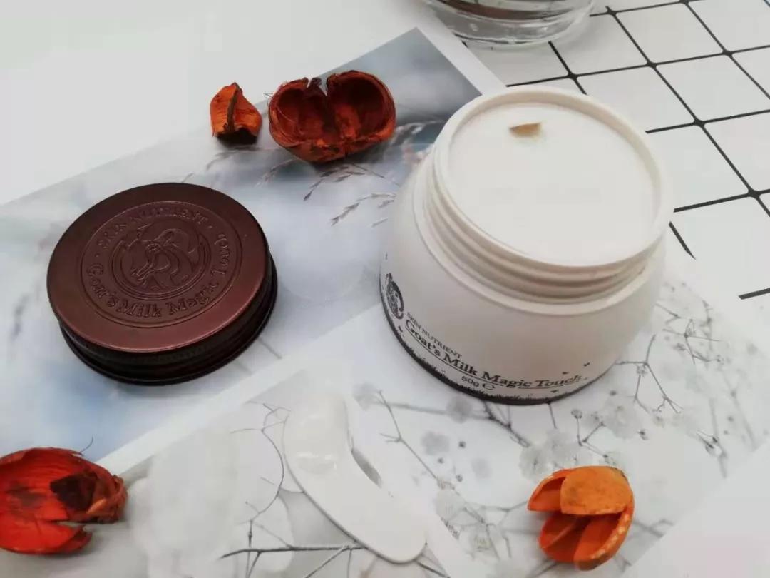 澳洲爆火的神奇爆奶霜，秋冬季有它就够了，一搓爆奶