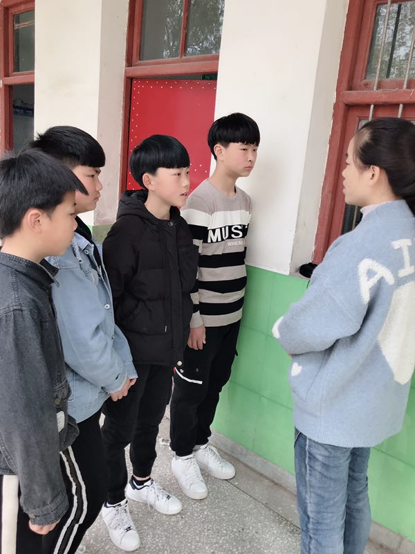 记孝感市首届“教坛新秀”汉川市沉湖镇李花小学优秀教师陈萍