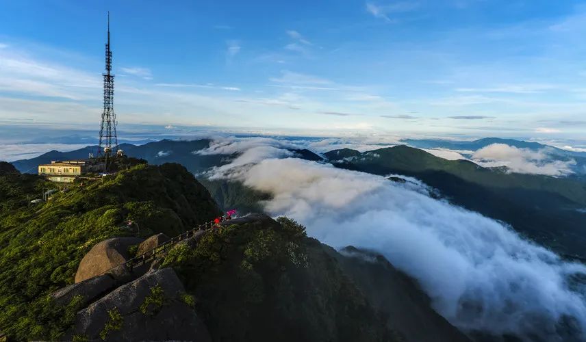 离云峰山最近的住宿,去离天空更近的地方
