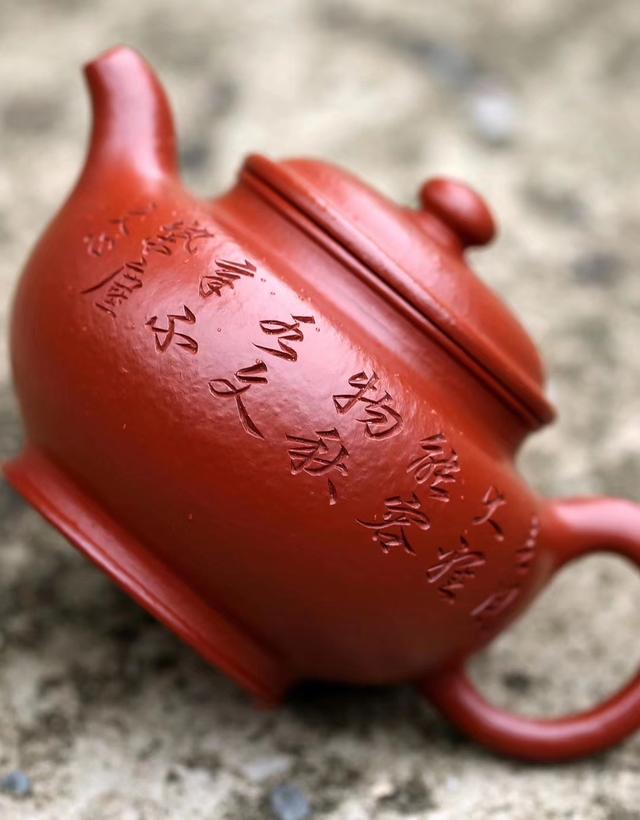 方器紫砂壶怎么鉴别全手还是半手,如何鉴别紫砂壶泥料好坏图片对比